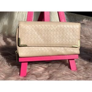 Cream Clutch/Wallet/Wristlet